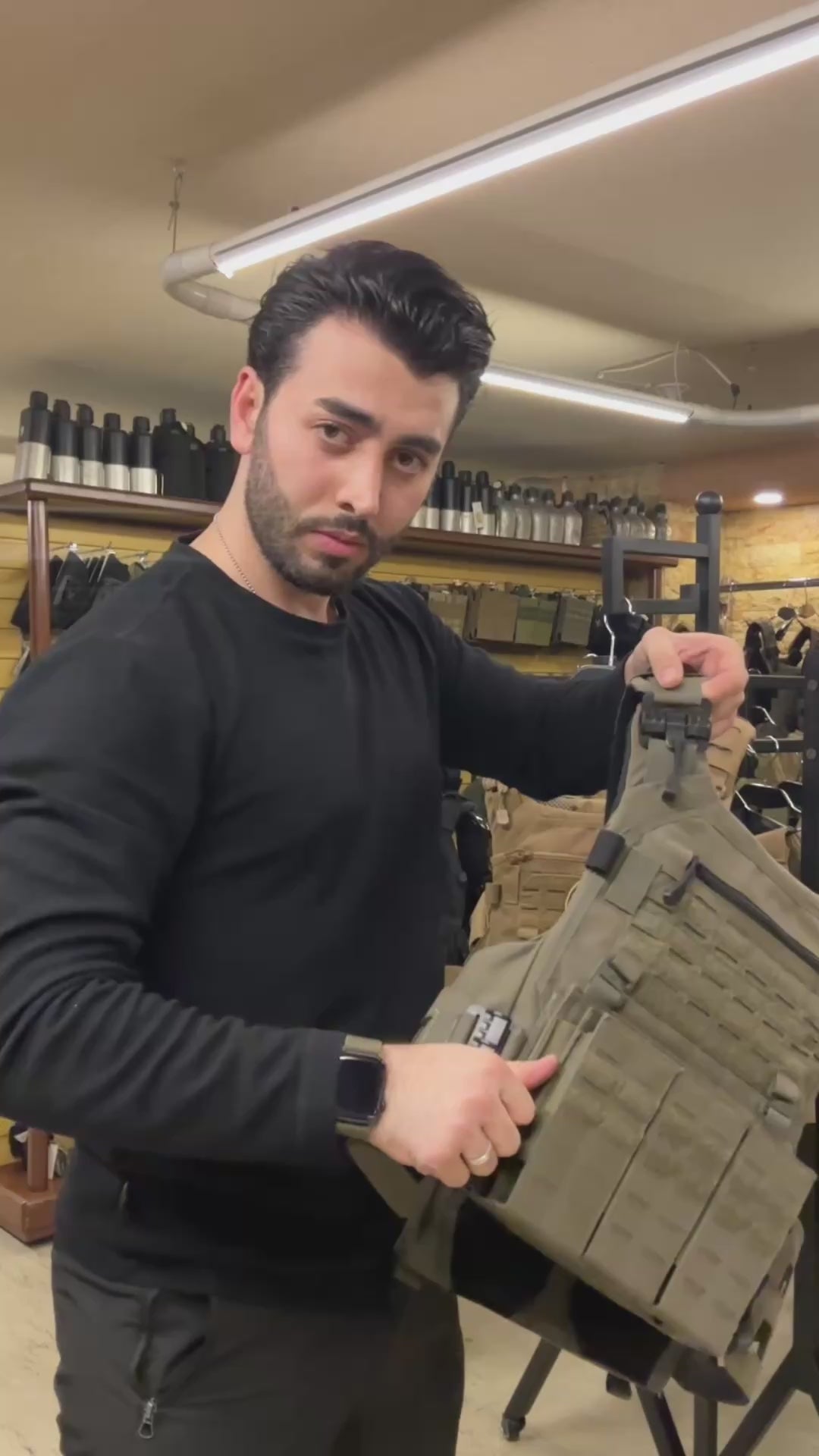 🔹Laser Cut Tactical Vest.